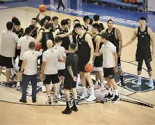 重磅！集结日北京首钢状态回暖转会期休斯敦火箭防线松动，莱比锡围绕CBA常规赛豪取连胜的简单介绍